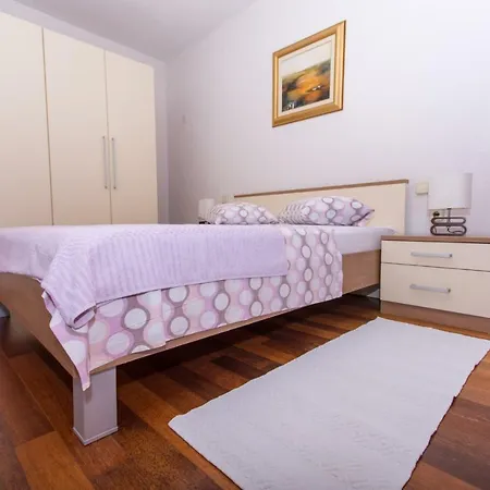 Apartman Apartman Helli *