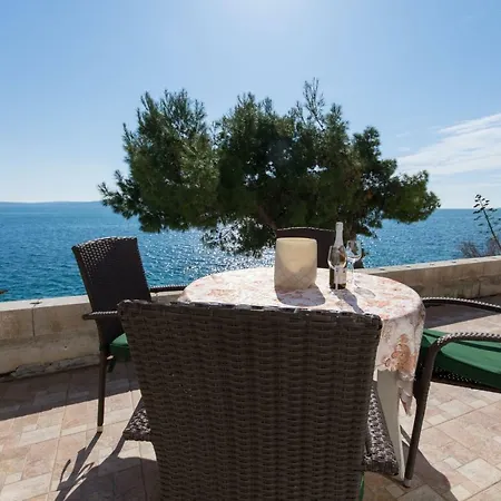 Apartman Helli Appartamento *